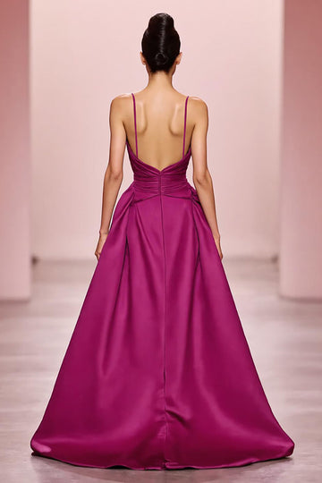 Robe de soirée longue à bretelles spaghetti froncées en satin prune